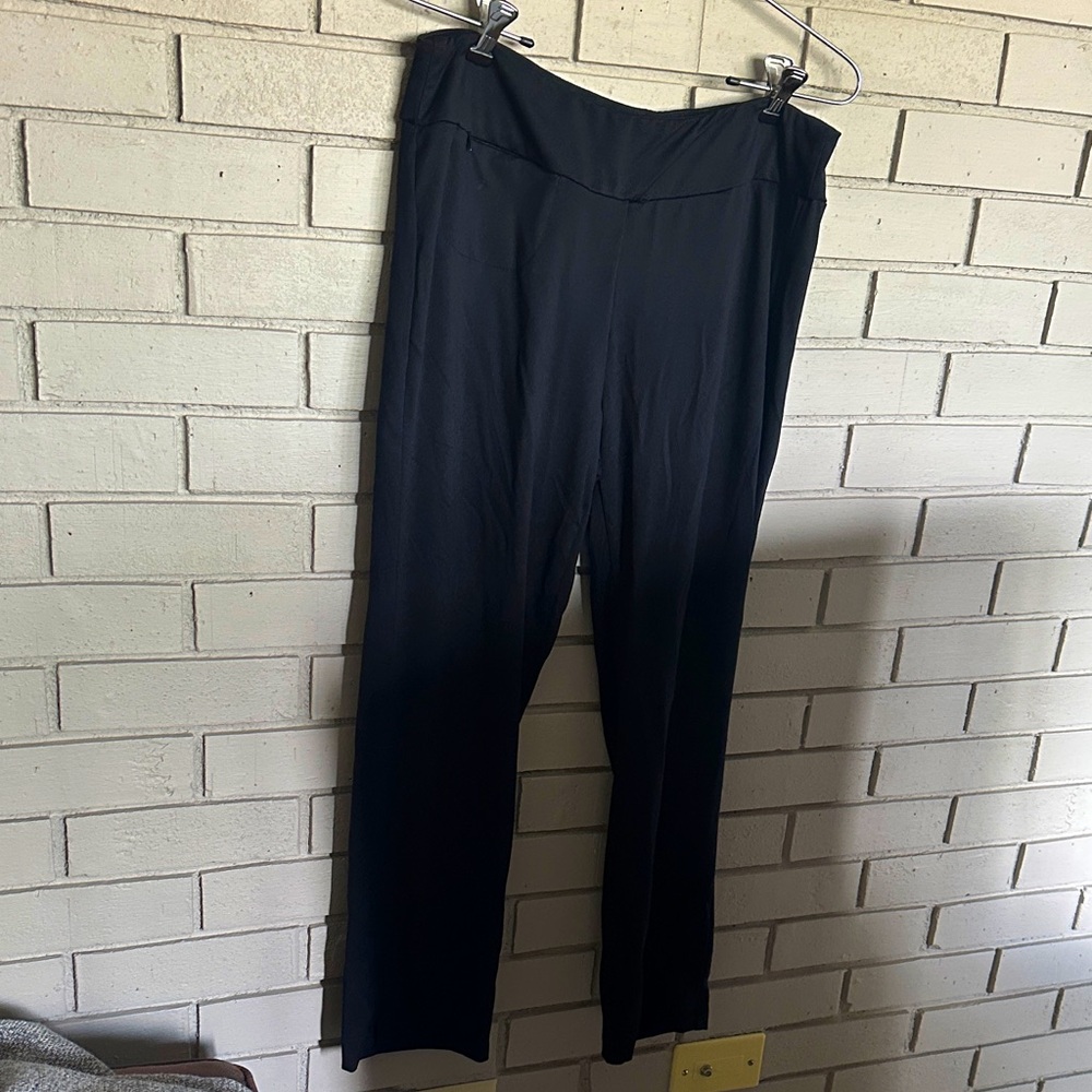 Lulu-B Women's Classic Black Straight Leg Pants